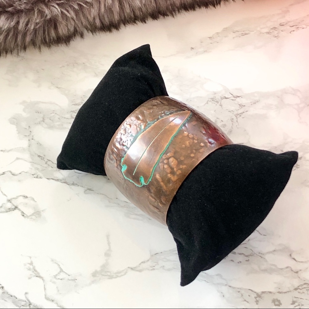 Adjustable Turquoise Arrowhead Metal Cuff